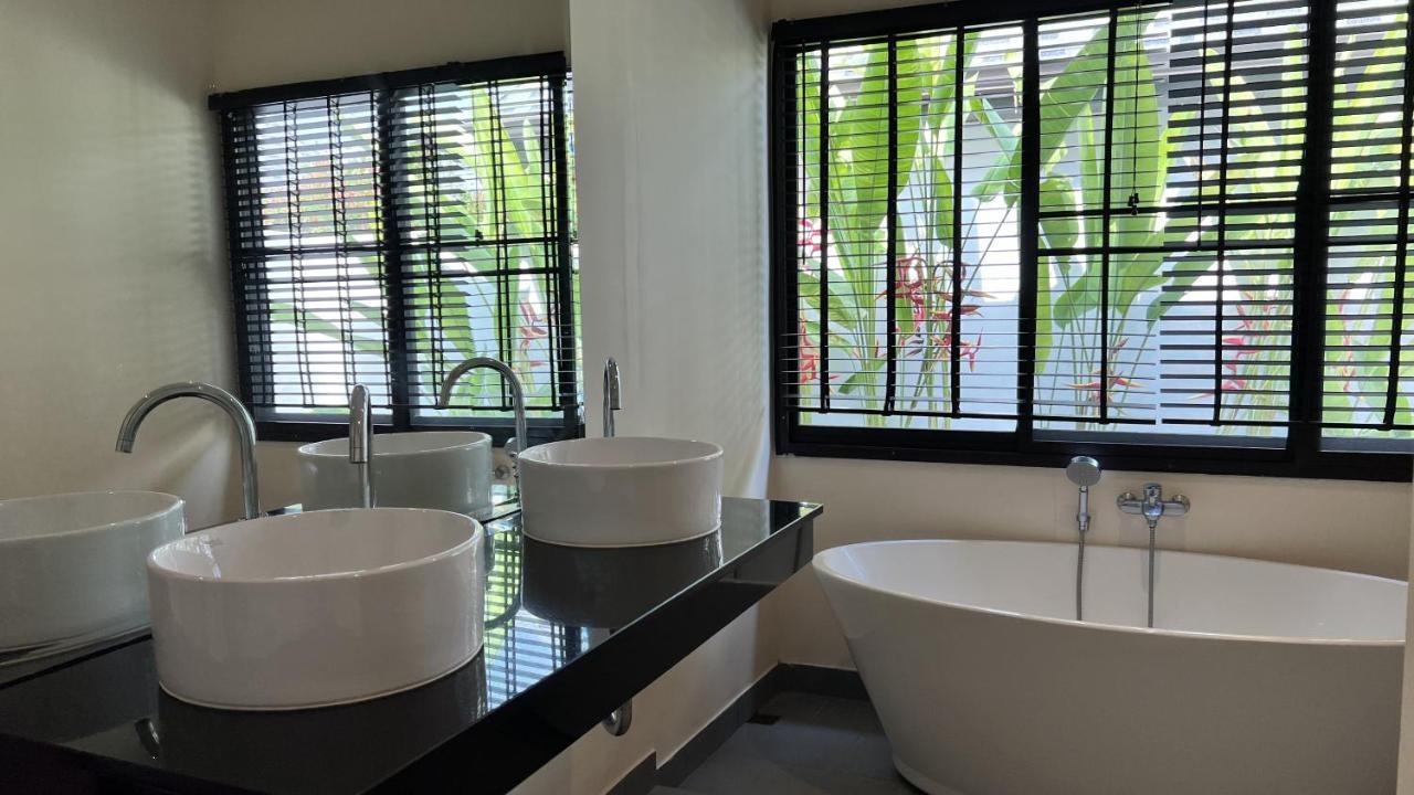 Plunge Tropic Villas 2 Naiharn Rawai Exteriér fotografie